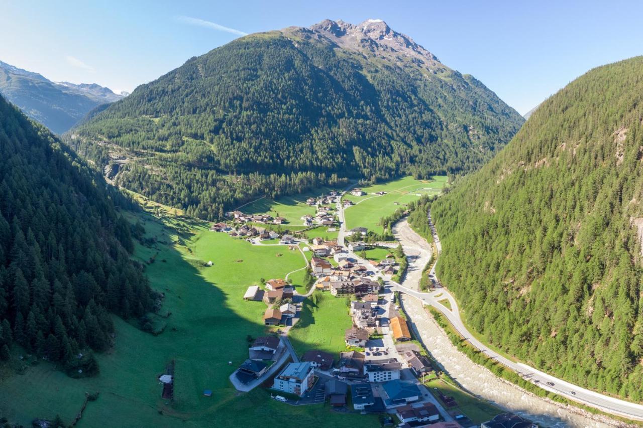Garni Oetztal Rooms & Aparts Solden Exterior photo