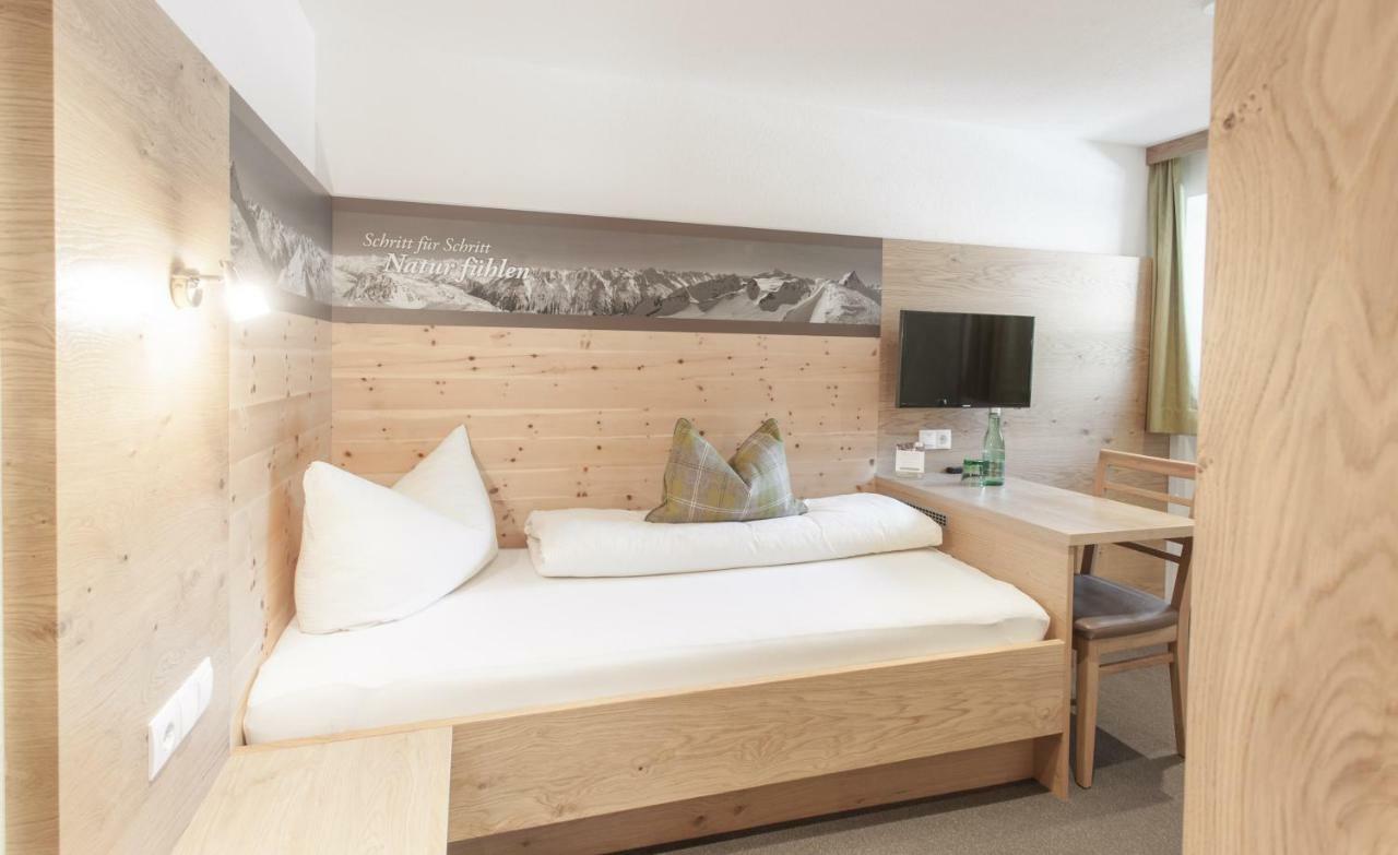 Garni Oetztal Rooms & Aparts Solden Exterior photo
